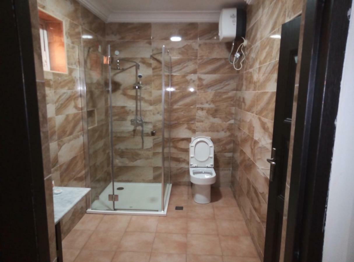 Msquare Hotel Gra Ikeja Bagian luar foto