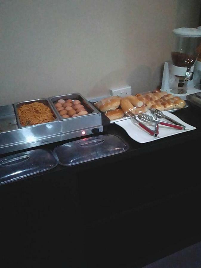 Msquare Hotel Gra Ikeja Bagian luar foto