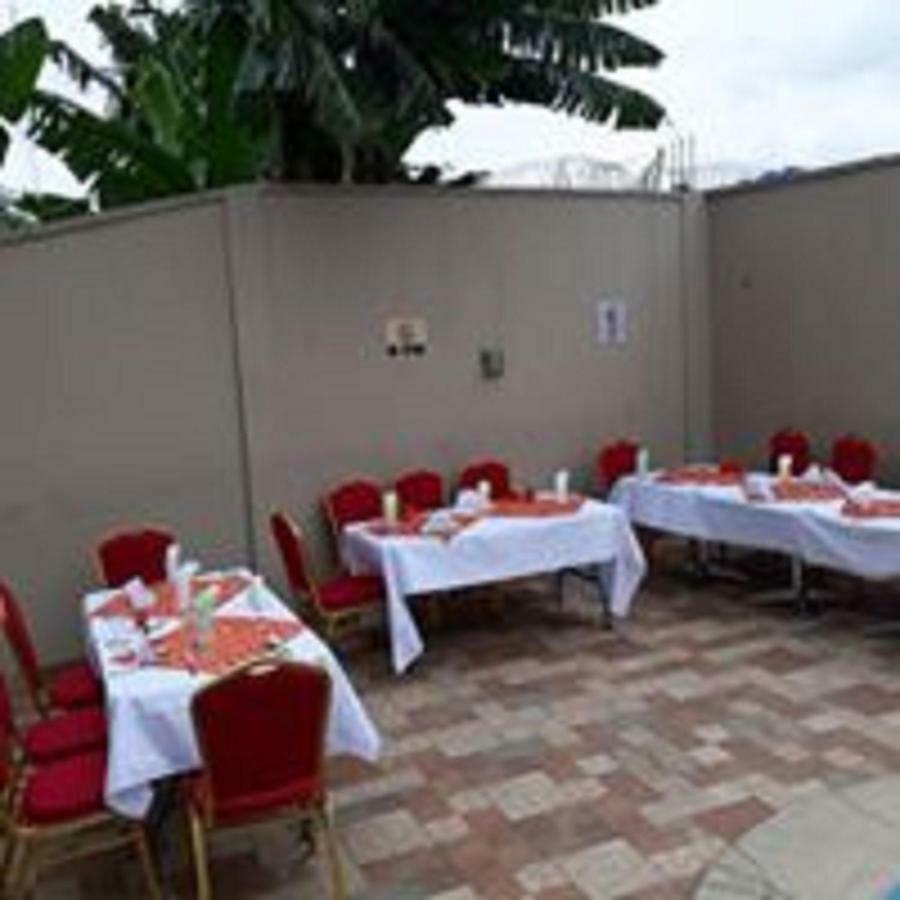 Msquare Hotel Gra Ikeja Bagian luar foto