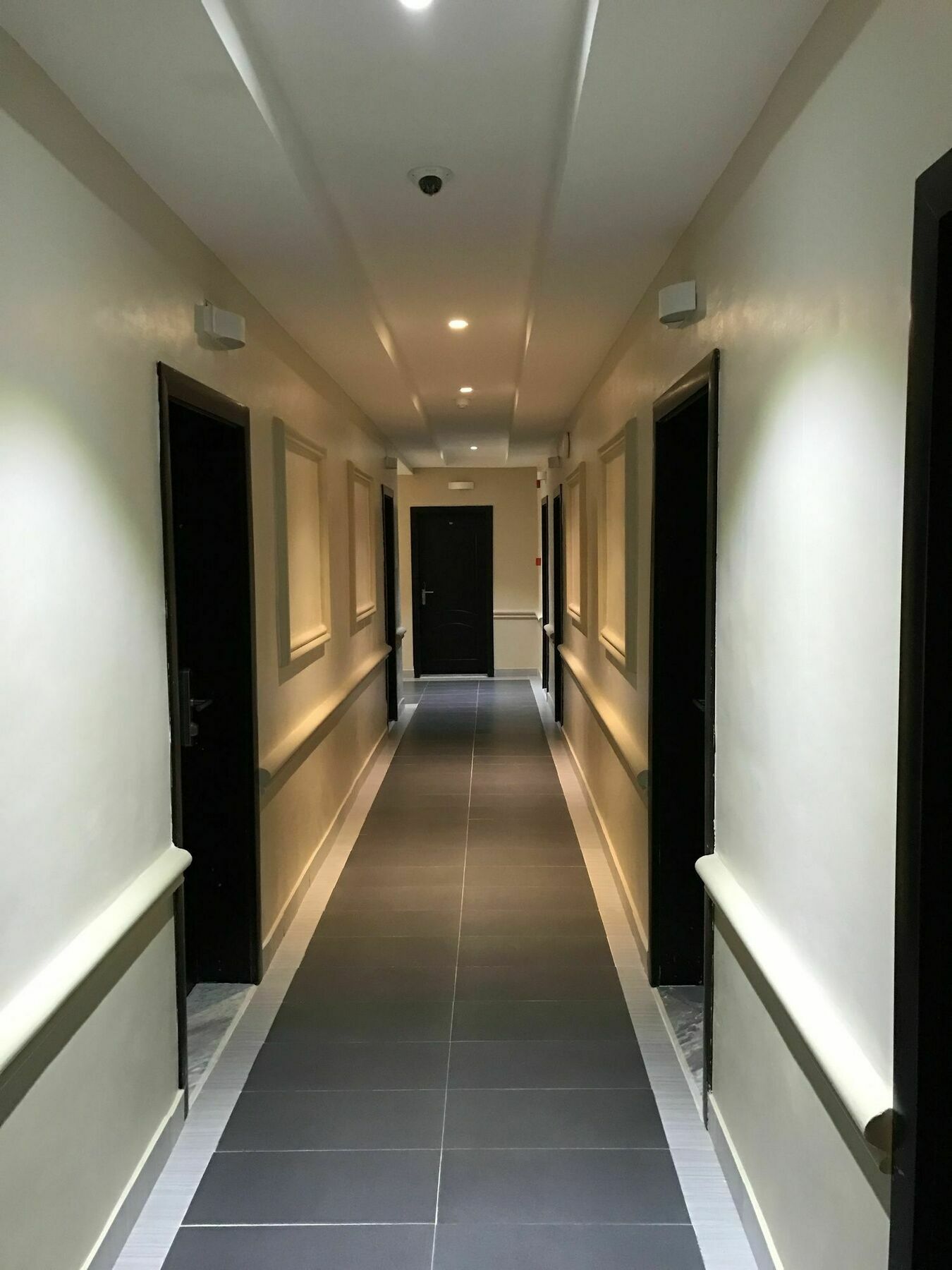 Msquare Hotel Gra Ikeja Bagian luar foto